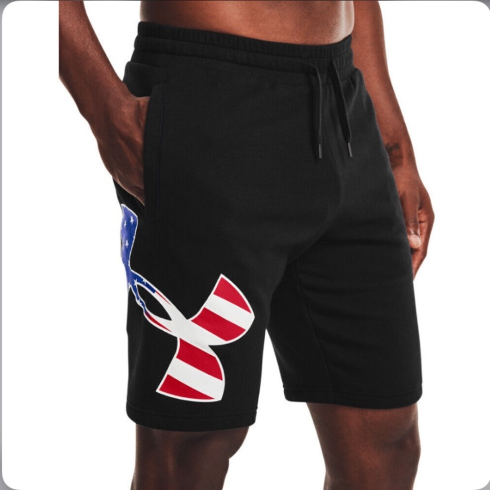 * NWT Under Armour freedom rival big flag logo shorts size M